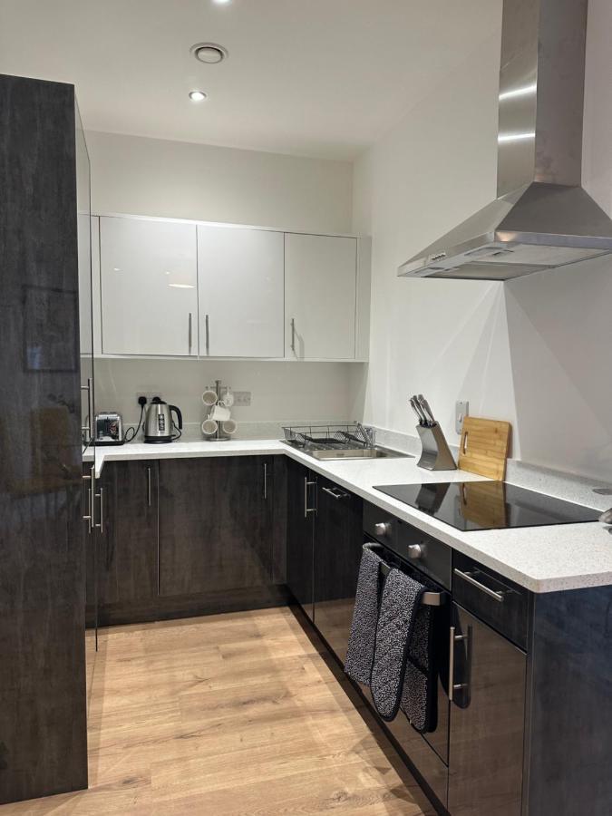 Sleek & Stylish Apartment By Dh Aparthotels Peterborough Ngoại thất bức ảnh