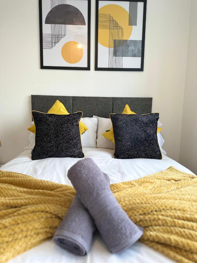 Sleek & Stylish Apartment By Dh Aparthotels Peterborough Ngoại thất bức ảnh