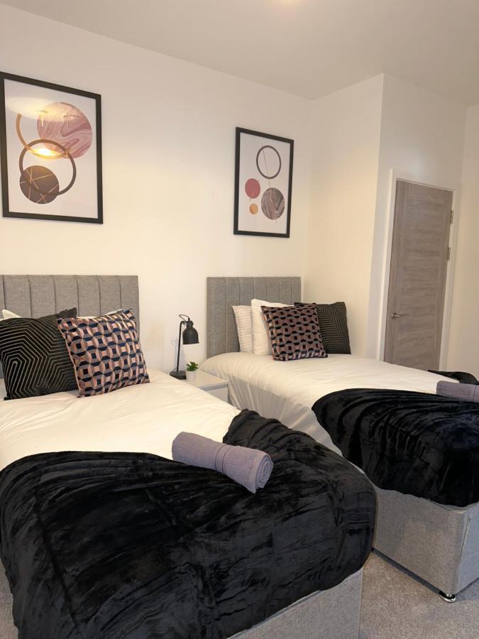 Sleek & Stylish Apartment By Dh Aparthotels Peterborough Ngoại thất bức ảnh